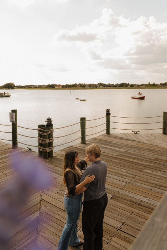 Engagement portraits around Lake Sumter Landing