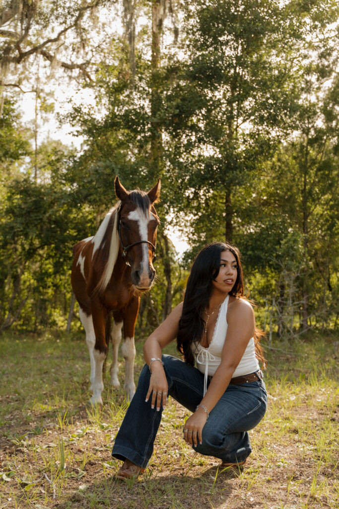 Birthday photoshoot with a horse at a Florida farm
